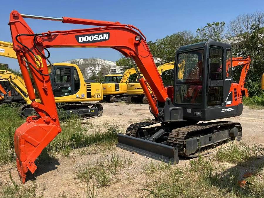 Hàn Quốc bán máy đào Doosan cũ DX55-9C máy móc Jindongyu