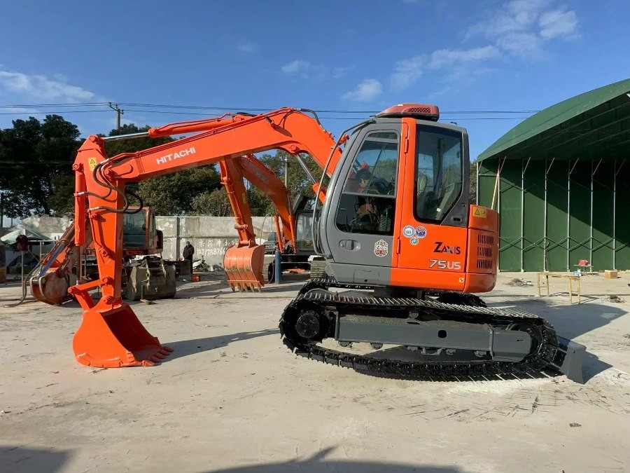 Nhật Bản sử dụng Hitachi Excavator bán cũ Mini ZX75US-A Jindongyu máy móc