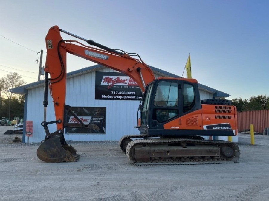 Hàn Quốc bán máy đào Doosan cũ DX140LC máy móc Jindongyu
